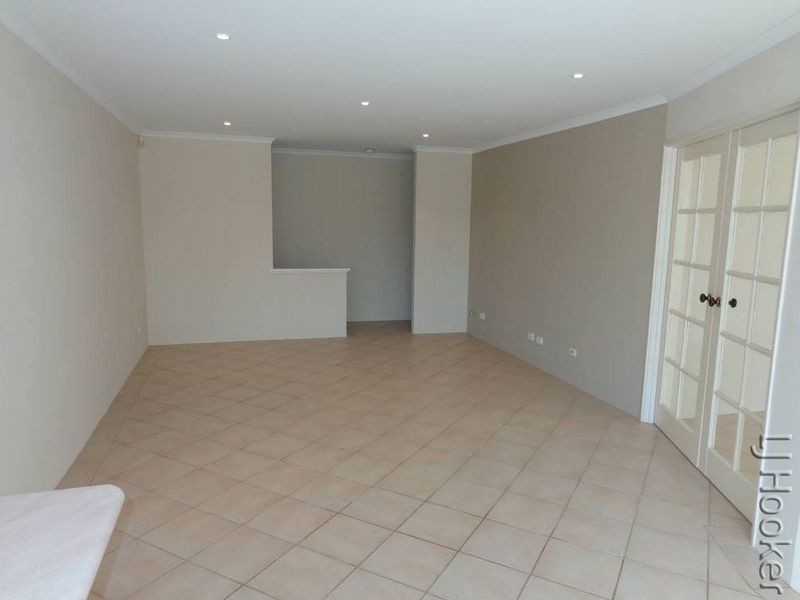 3 Fairsky Parade, Wannanup WA 6210