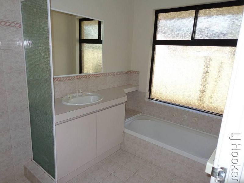 3 Fairsky Parade, Wannanup WA 6210