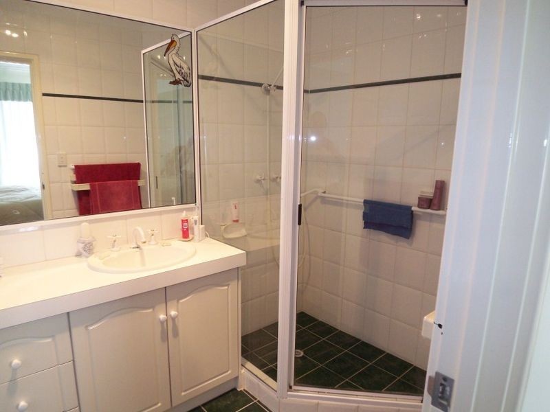2B Galleon Close, Halls Head WA 6210