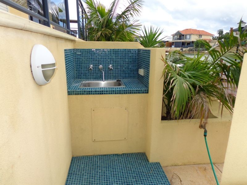 3 Avocet Island Quays, Wannanup WA 6210