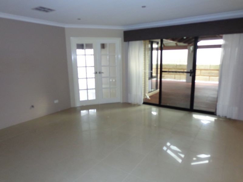 20 Three Bears Loop, Secret Harbour WA 6173