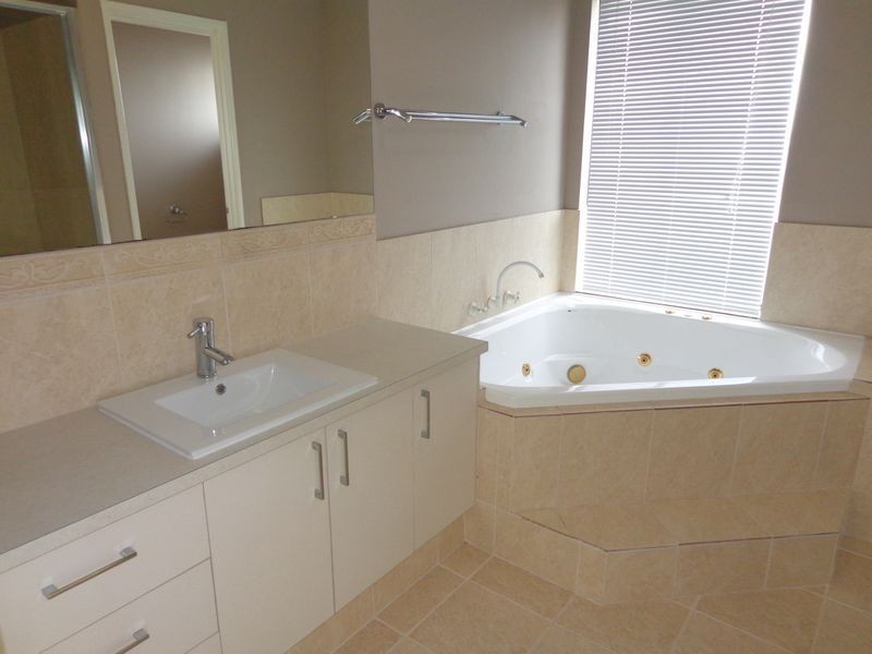 20 Three Bears Loop, Secret Harbour WA 6173