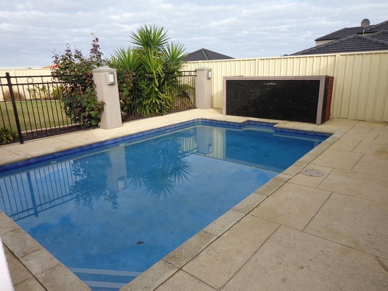 20 Three Bears Loop, Secret Harbour WA 6173