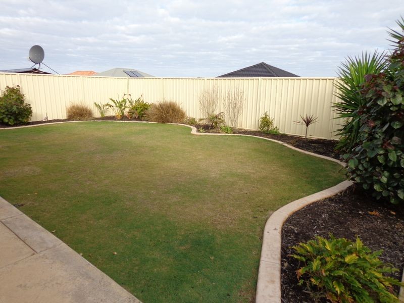 20 Three Bears Loop, Secret Harbour WA 6173