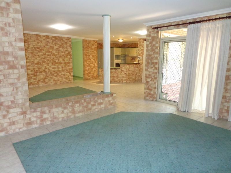 16 Karrul Way, Greenfields WA 6210