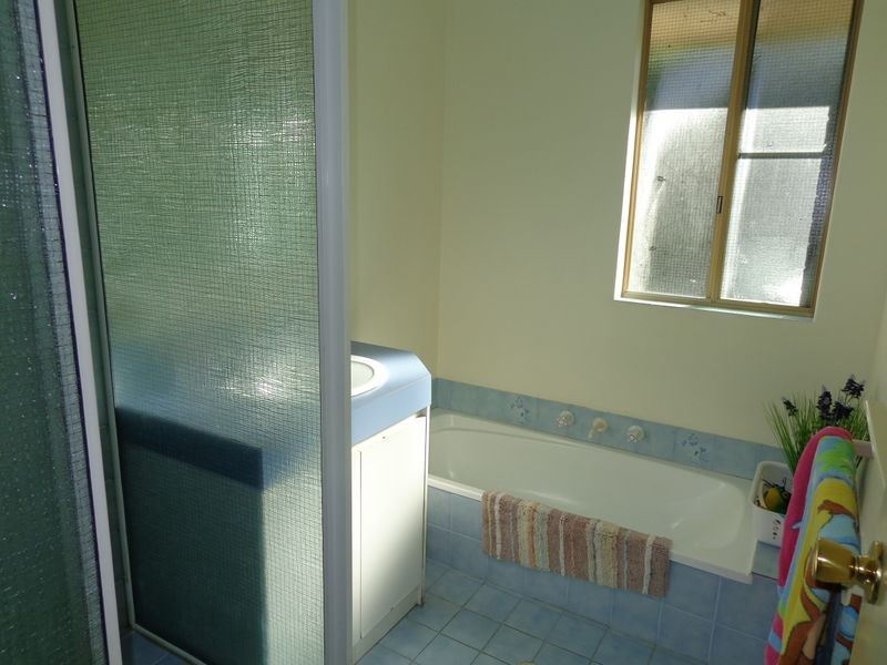 11 Lochinvar Street, Madora Bay WA 6210