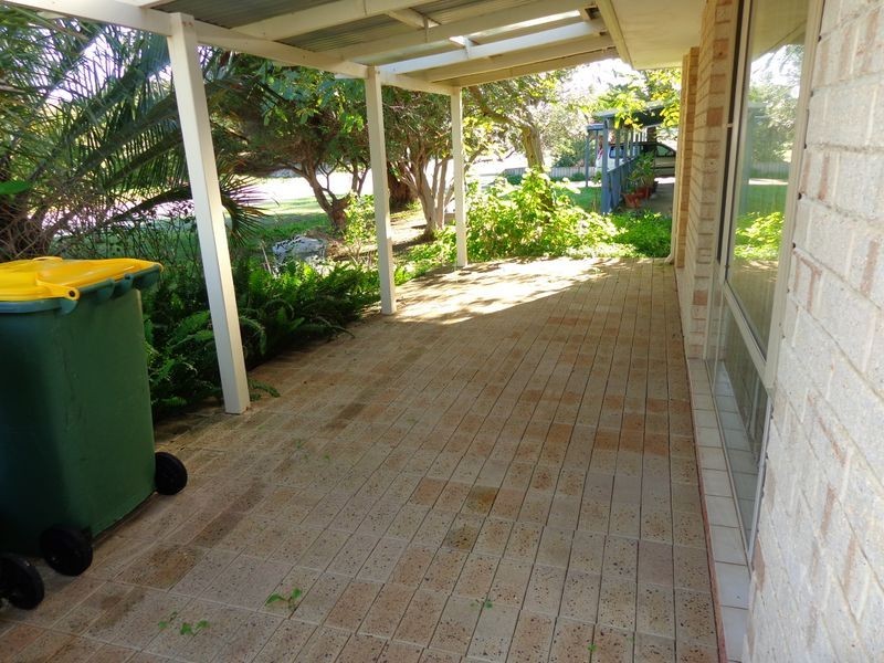 11 Lochinvar Street, Madora Bay WA 6210