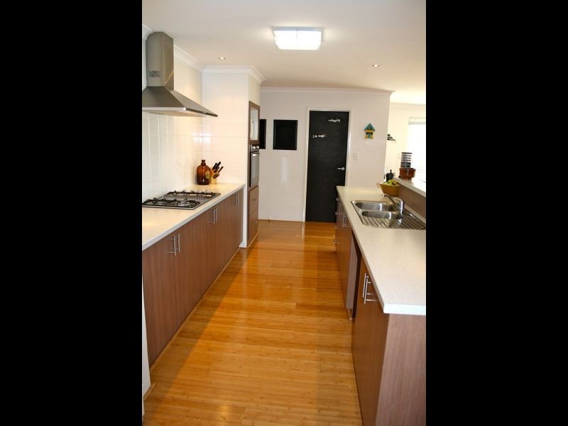 299 Peelwood Parade, Halls Head WA 6210