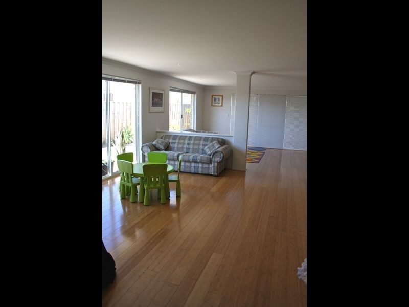 299 Peelwood Parade, Halls Head WA 6210