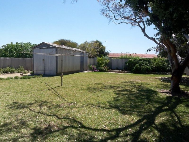 8 Selene Way, San Remo WA 6210