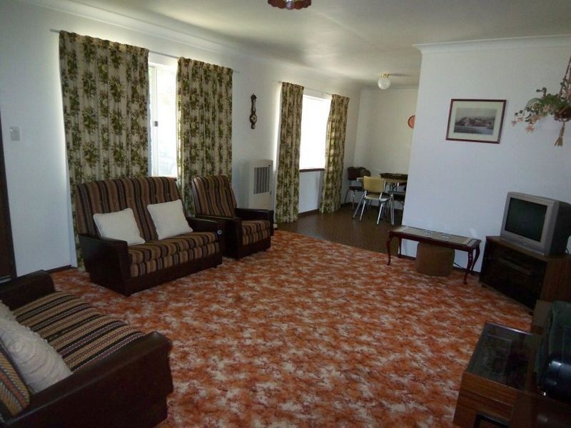 8 Selene Way, San Remo WA 6210