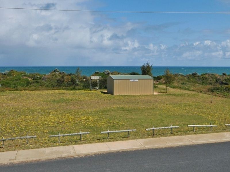 8 Selene Way, San Remo WA 6210