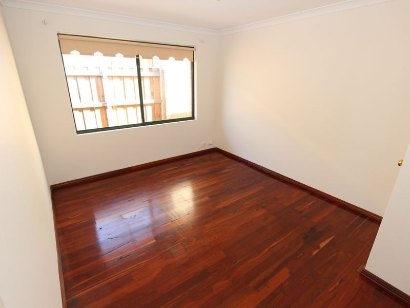 6 Scarab Court, Halls Head WA 6210