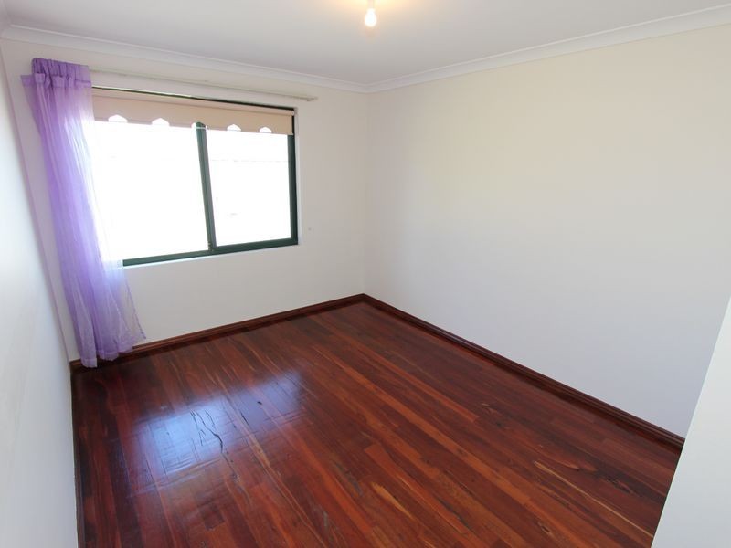 6 Scarab Court, Halls Head WA 6210