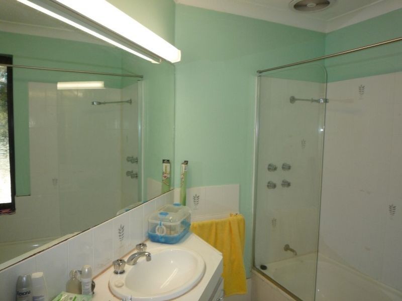 1 Kent Close, Halls Head WA 6210