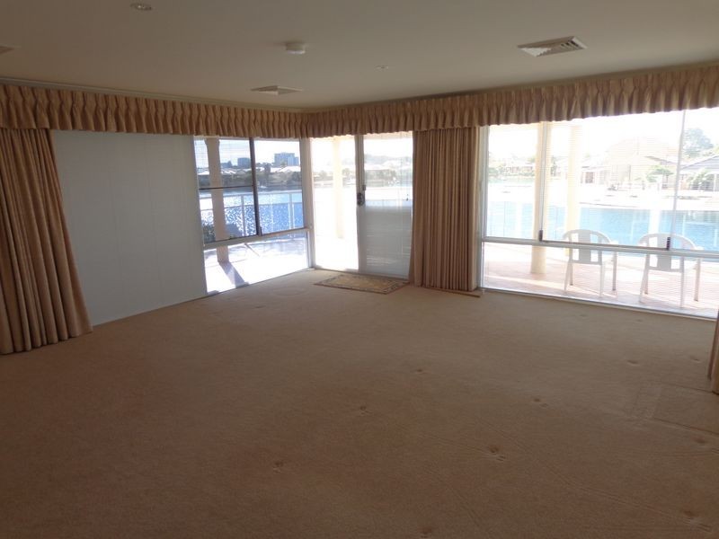 13 Fortescue Court, Dudley Park WA 6210