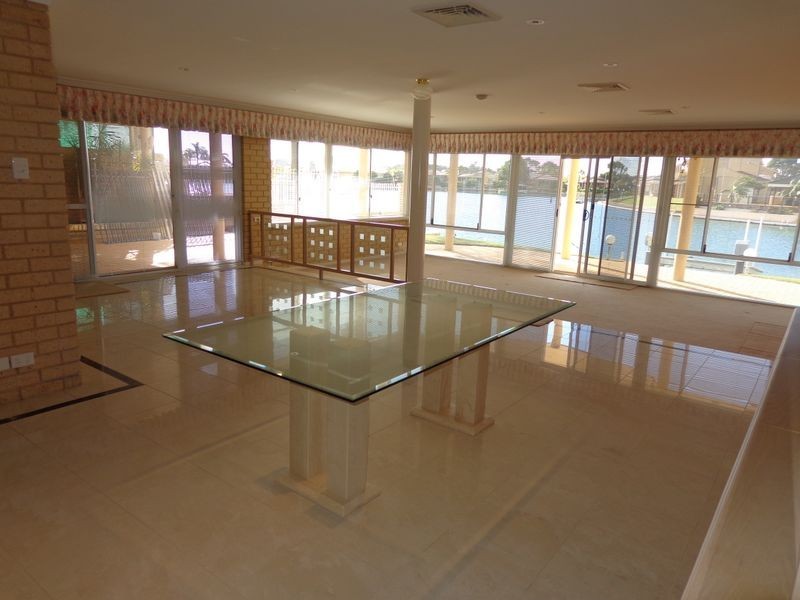 13 Fortescue Court, Dudley Park WA 6210