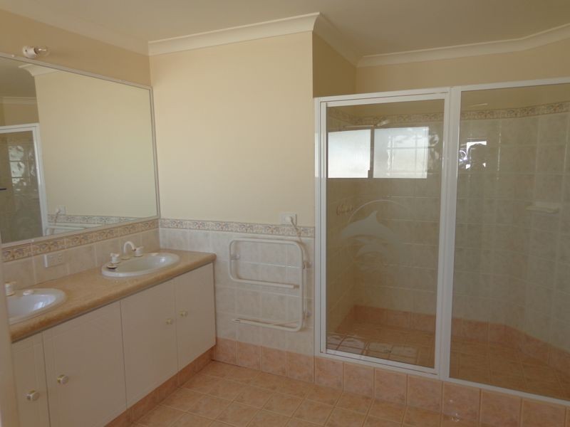 13 Fortescue Court, Dudley Park WA 6210