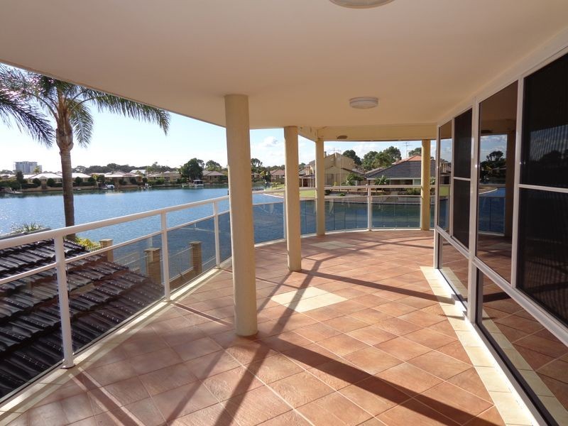 13 Fortescue Court, Dudley Park WA 6210