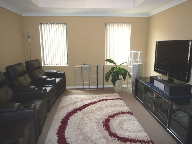 9 Scarab Court, Halls Head WA 6210