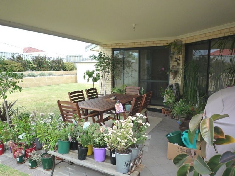 9 Scarab Court, Halls Head WA 6210