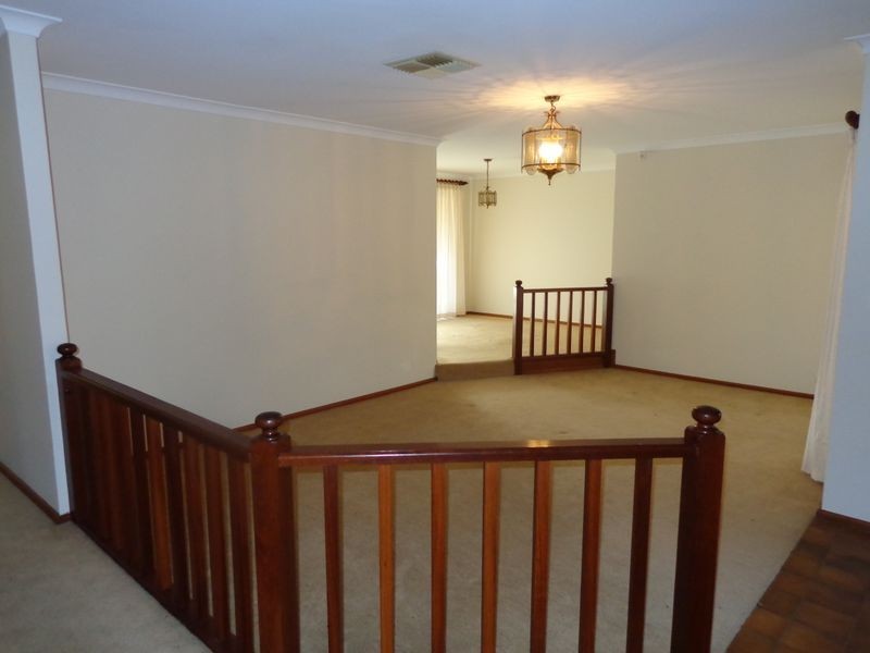 79 Glencoe Parade, Halls Head WA 6210