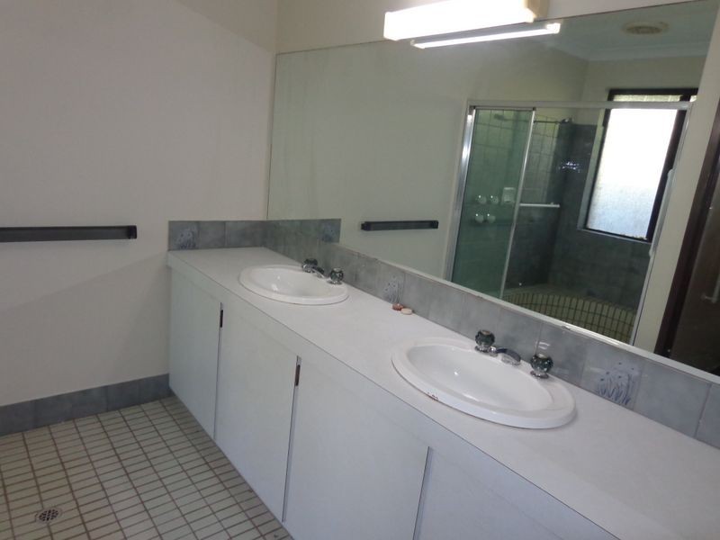 79 Glencoe Parade, Halls Head WA 6210