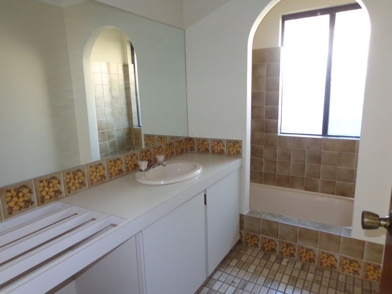 79 Glencoe Parade, Halls Head WA 6210