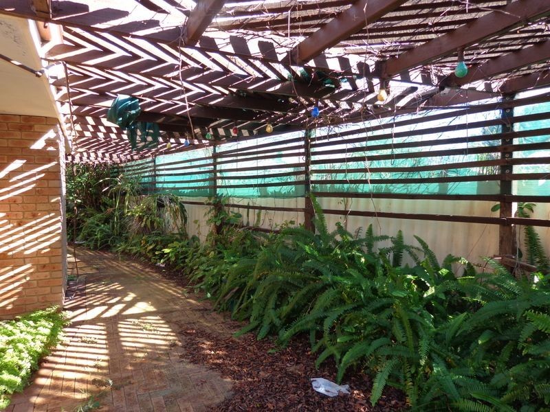 79 Glencoe Parade, Halls Head WA 6210