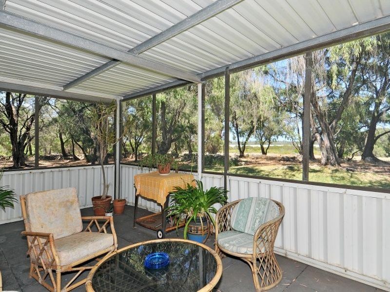 2776 Old Coast Rd, Lake Clifton WA 6215