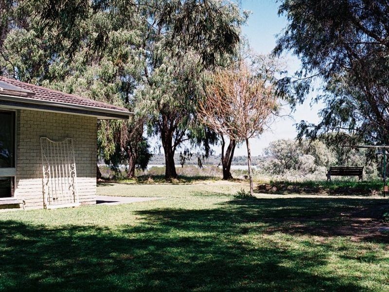 2776 Old Coast Rd, Lake Clifton WA 6215