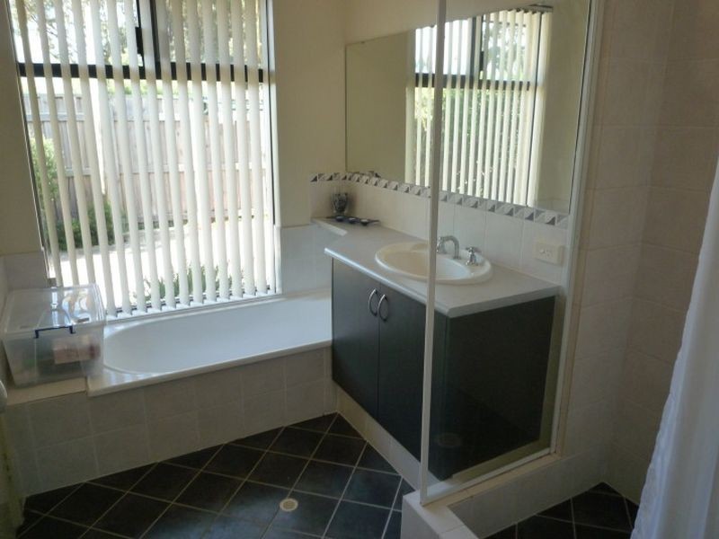 72 Pebble Beach Boulevarde, Meadow Springs WA 6210