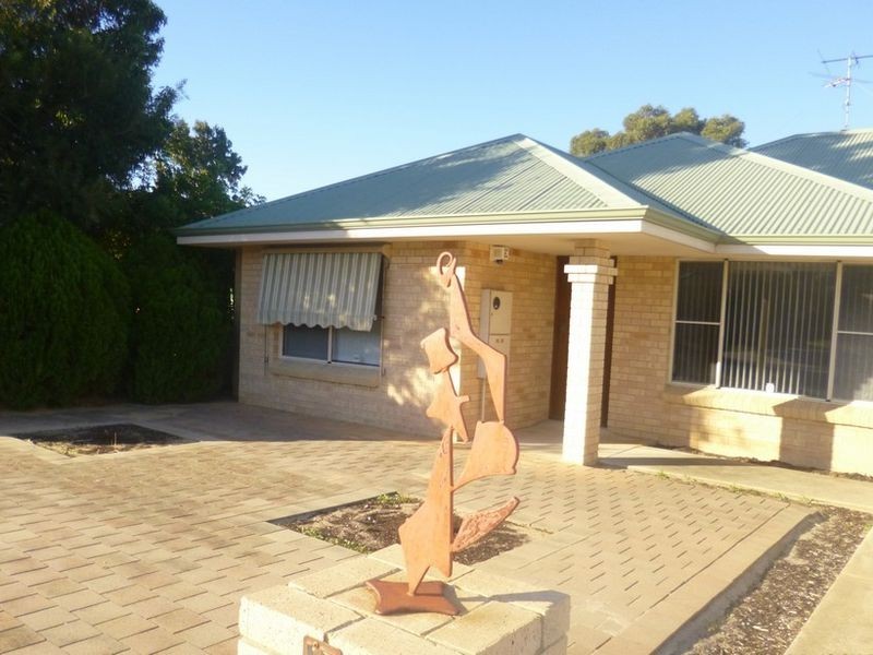 15 Mekong Way, Greenfields WA 6210