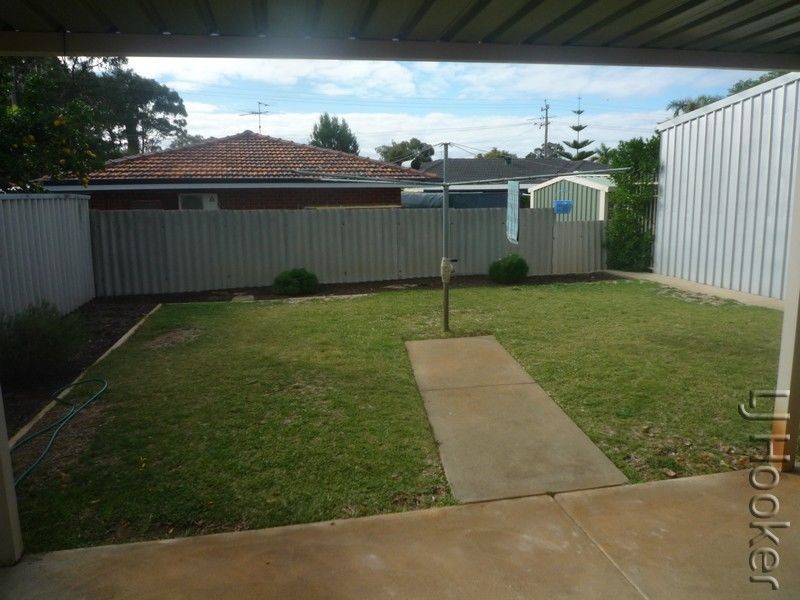 15 Mekong Way, Greenfields WA 6210