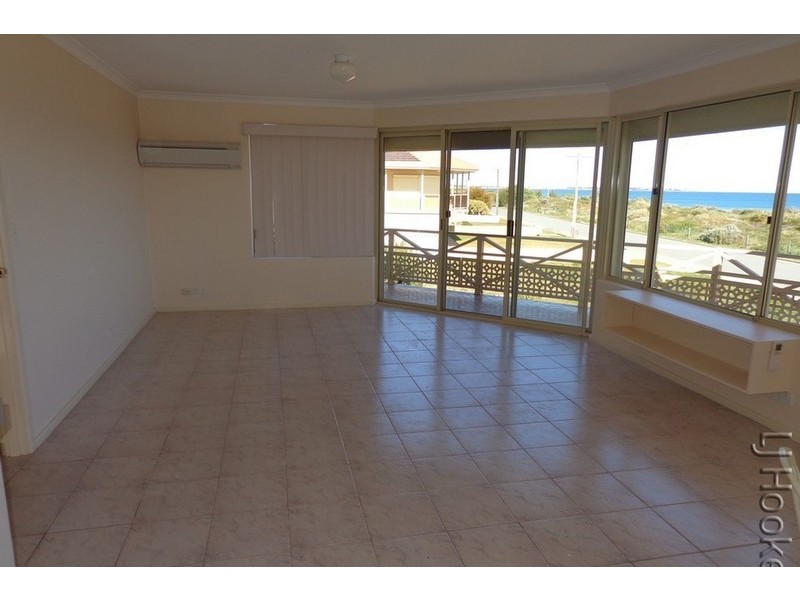 38 Sabina Drive, Madora Bay WA 6210