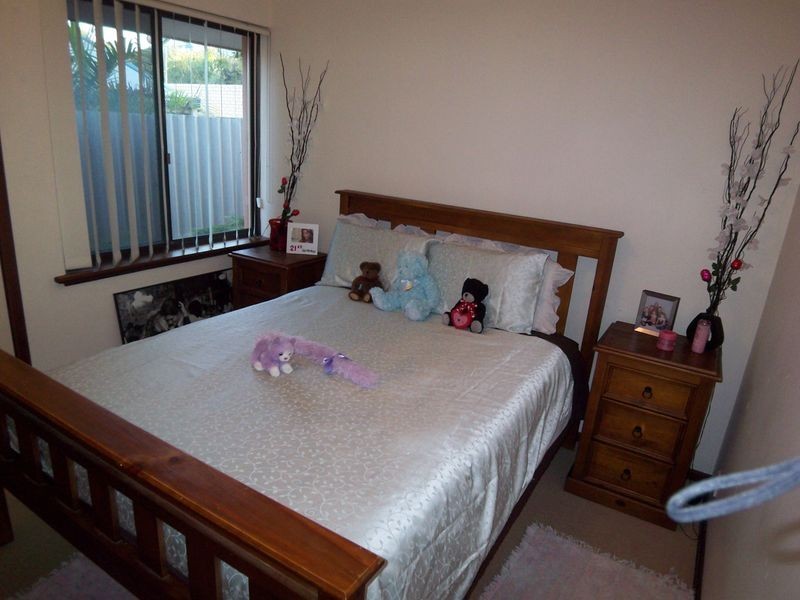 3 Gleneagles Place, Halls Head WA 6210