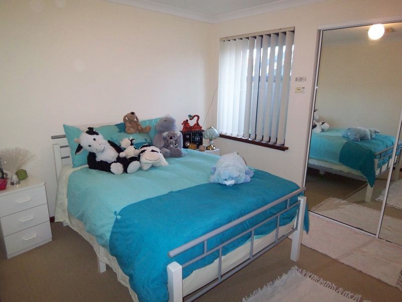 3 Gleneagles Place, Halls Head WA 6210