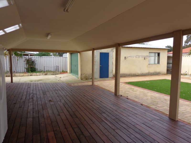 23 Lillystone Retreat, Erskine WA 6210