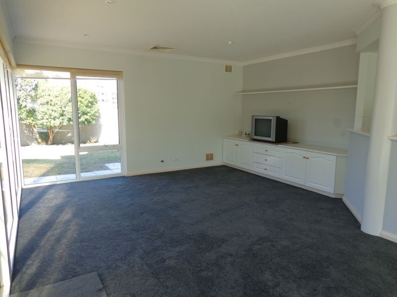 2 Walpole Way, Erskine WA 6210