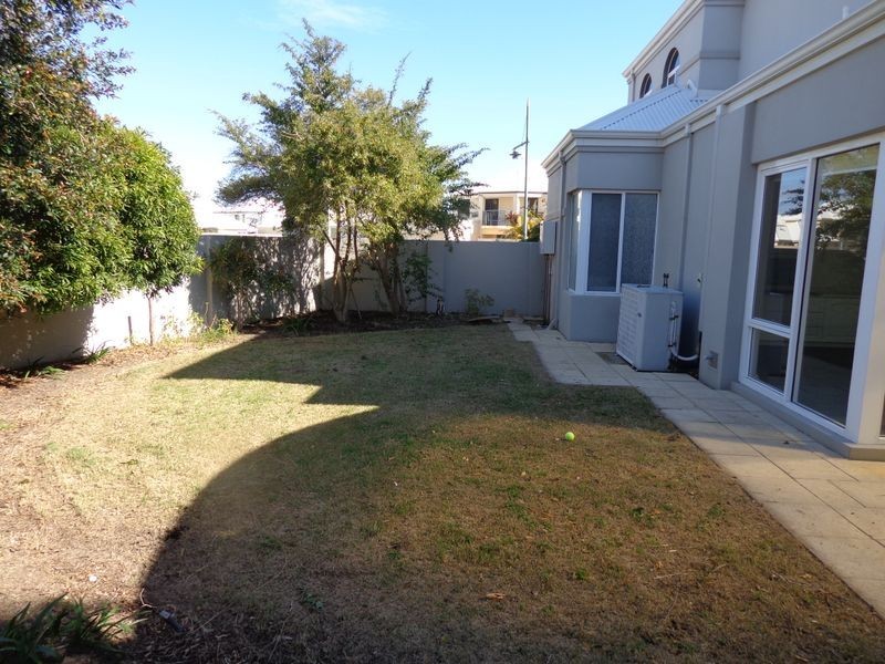 2 Walpole Way, Erskine WA 6210