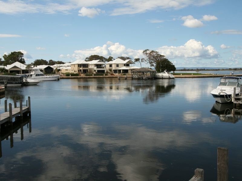 2 Walpole Way, Erskine WA 6210