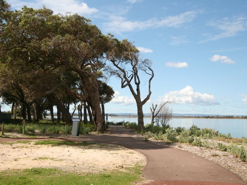 2 Walpole Way, Erskine WA 6210