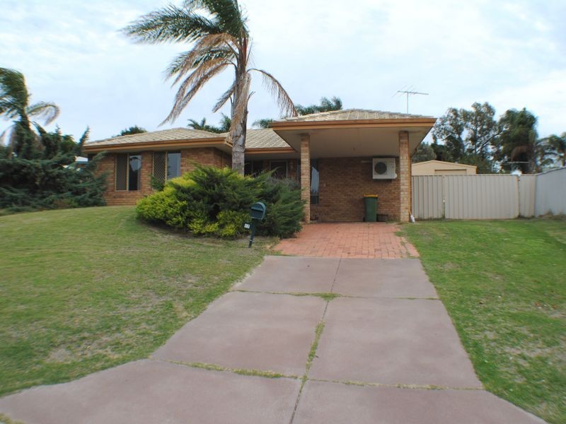 17 Amulla Court, Halls Head WA 6210