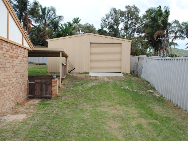 17 Amulla Court, Halls Head WA 6210