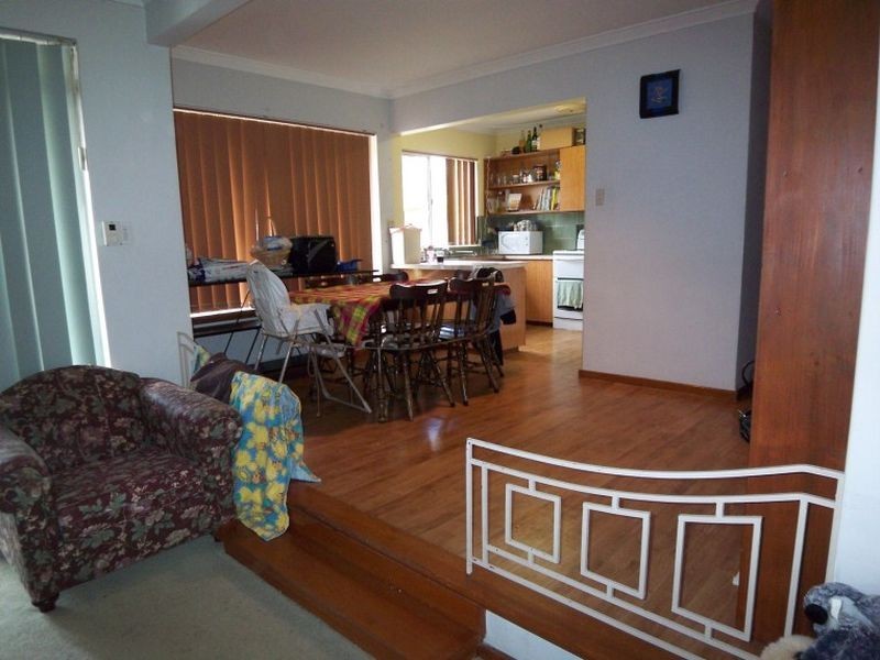 3 Murray Crescent, Halls Head WA 6210