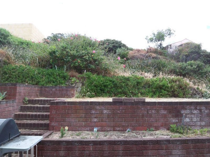 3 Murray Crescent, Halls Head WA 6210