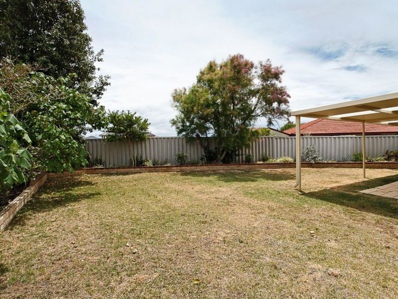 14 Cuvier Place, San Remo WA 6210
