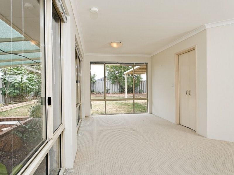 14 Cuvier Place, San Remo WA 6210