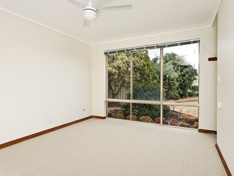 14 Cuvier Place, San Remo WA 6210