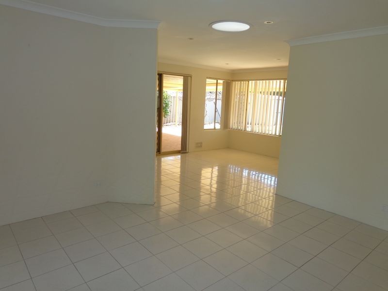 15 Windermere Way, Greenfields WA 6210